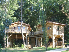 Отель Les Cabanes du Tertre  Урваль